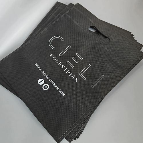 Black non-woven bags White printing logo Handle bag Packaging Bag